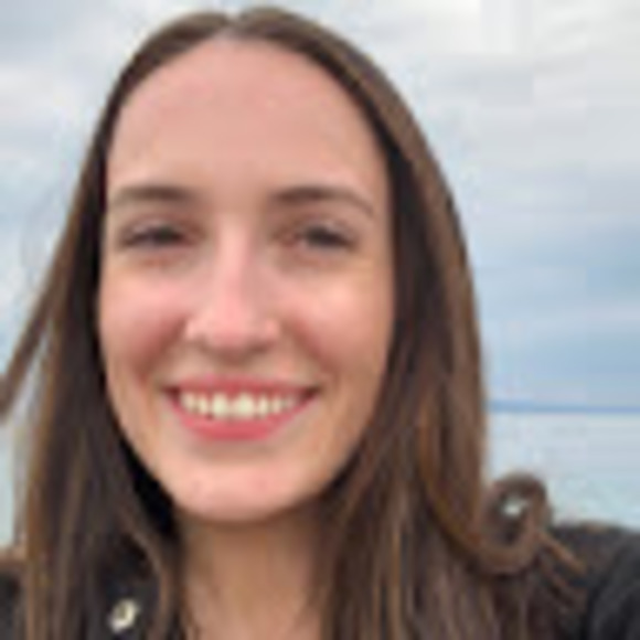 Meet your Posher, Hayley - Picture 1 of 1